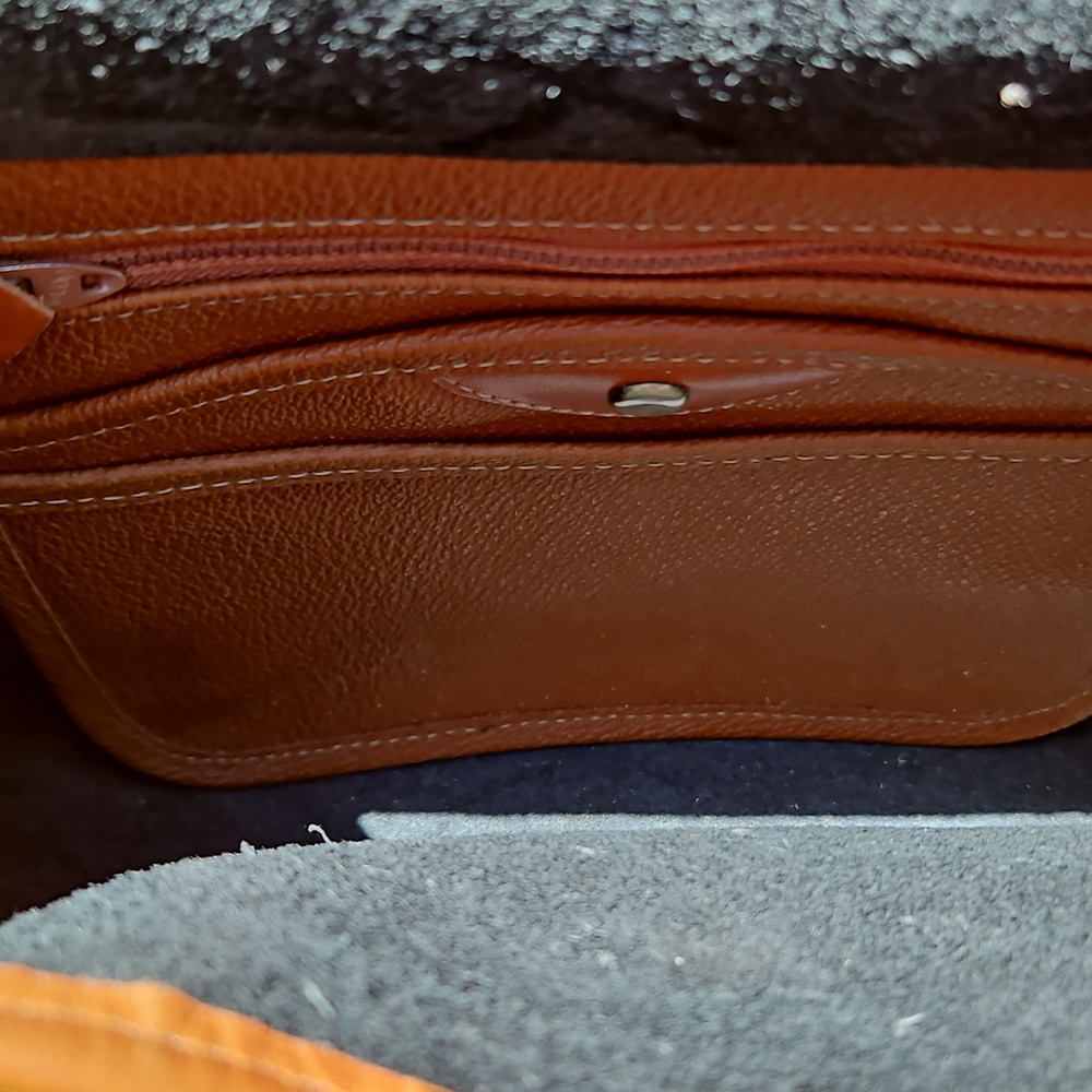 DOONEY & BOURKE❤️Vintage❤️VINTAGE ❤️All Weather ❤️Shoulder Bag - Picture 7 of 8